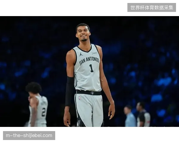 文班亚马在总决赛初体验中数据缩水，尼克斯的锋线防守策略奏效